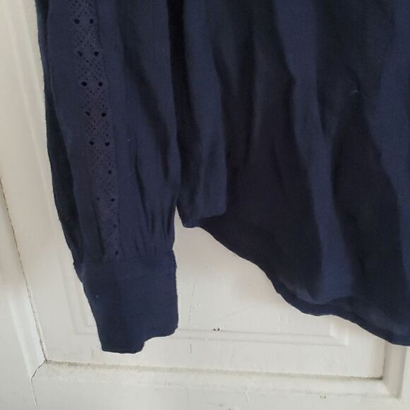 Gap Navy Button Down Top - Picture 4 of 6